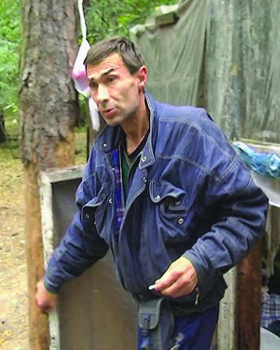Володимир родом із Росії. Раніше жив у місті Шепетівка на Хмельниччині