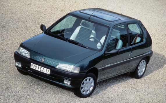 Peugeot 106
Роки випуску: 1991-1996
Розгін 0-100 км / год: 21 секунда
Максимальна швидкість: 145 кілометрів на годину
