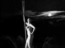 «Девушка с веслом», ночью в ЦПКиО им. Горького, 1930 год