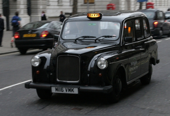 Легендарне лондонське таксі - Austin FX4