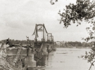 Мост им. Евгении Бош, взорванный отступающей Красной армией. Фото 1942 года