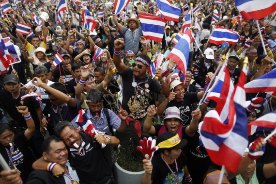 В Таиланде уже месяц продолжаются антиправительственные протесты.