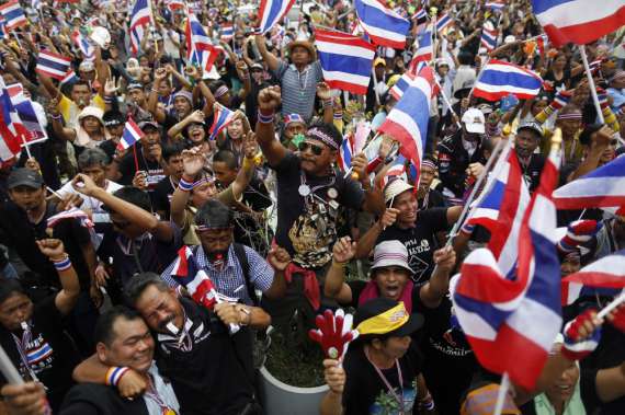 В Таиланде уже месяц продолжаются антиправительственные протесты.