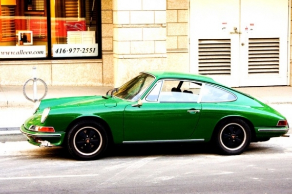 5 місце - Porsche 911