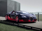Bugatti Veyron
Цена:$3 млн