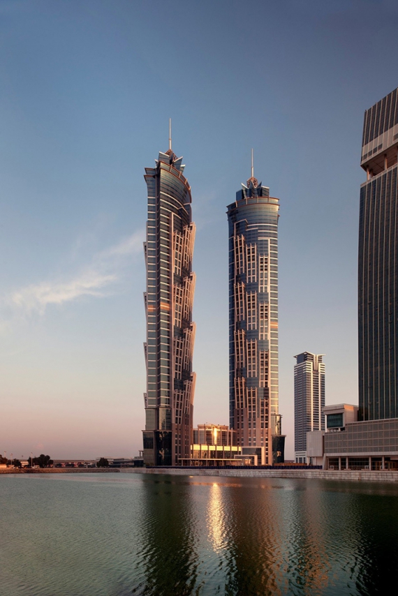 1. JW Marriott Marquis Hotel Dubai Tower 2, Дубай, ОАЭ, 355 метров, 82 этажа.