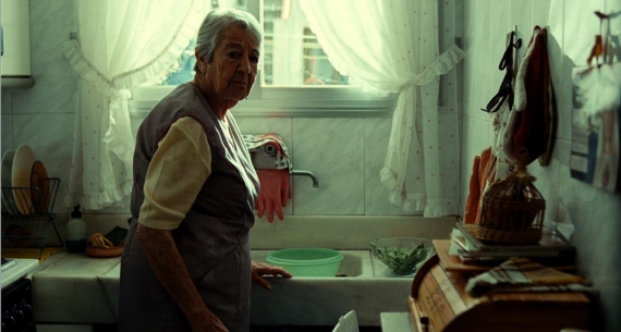 Луїза не вдома