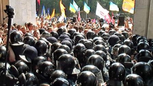 Языковой закон Кивалова-Колесниченко в 2012 году вызвал "языковой Майдан".