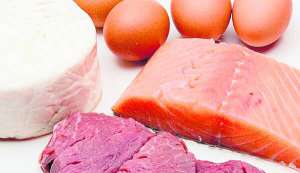 Вітамін D міститься у жирній рибі і яйцях