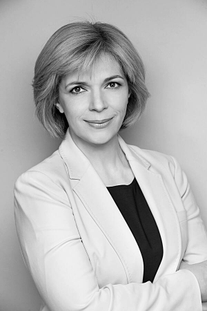 Ольга Богомолець: ”Першим моїм кроком як президента буде розпуск чинного парламенту. Я глибоко переконана, що саме ці люди у більшості своїй винні у нинішній кризі”
