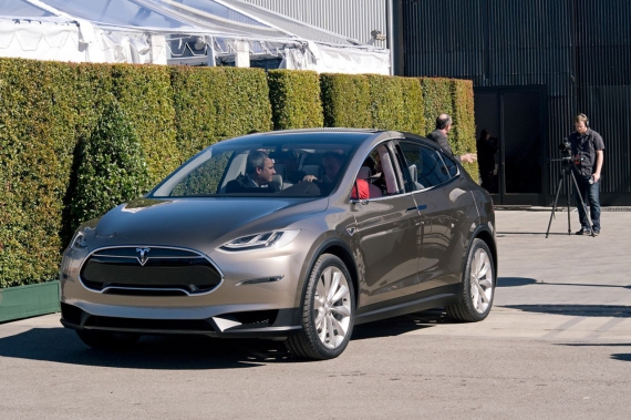 Прототип Tesla Model X