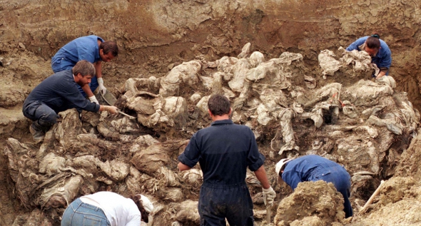 Жертви різанини в Сребрениці