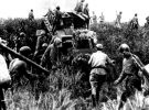 Бойцы Красной армии переходят границу Маньчжурии