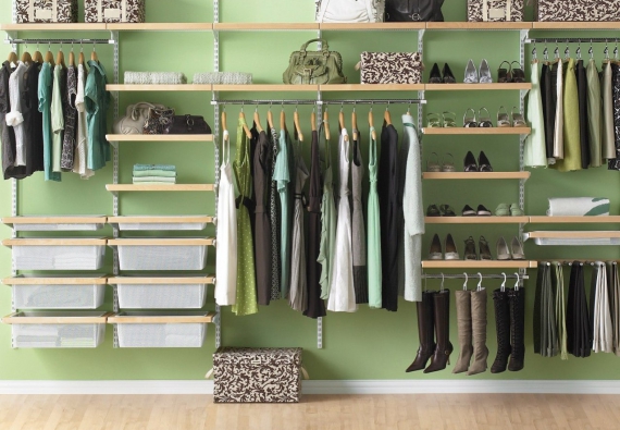 Прежде чем начинать создавать гардеробную в квартире, составьте список вещей, которые планируете в ней хранить.