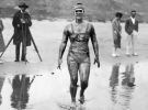 Гертруда Эдерле стала первой женщиной, переплывшей Ла-Манш. 1926 год