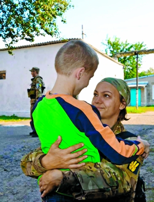 Бійці батальйону ”Січ” відвідали будинок-інтернат для дітей з обмеженими можливостями у місті Сло­­в’янськ на До­неччині