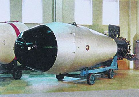 Цар-бомба. І є "Кузькіна мать", яку обіцяв Хрущов