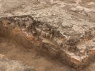 Один з восьми глиняних вівтарів, знайдених у храмі.