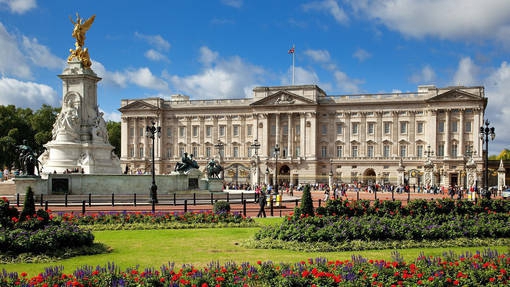 1. Букінгемський палац, Лондон, Великобританія  Власник: народ Британії  Вартість: 1,55 мільярдів доларів