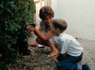 Майбутня перша леді США Ненсі Рейган та її син Рон-молодший. 1965 рік.