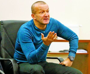 Роман ­Григорчук мріяв очолити один з українських суперклубів. Однак улітку не дочекався запрошення ні з ”Динамо”, ні з ­”Дніпра”