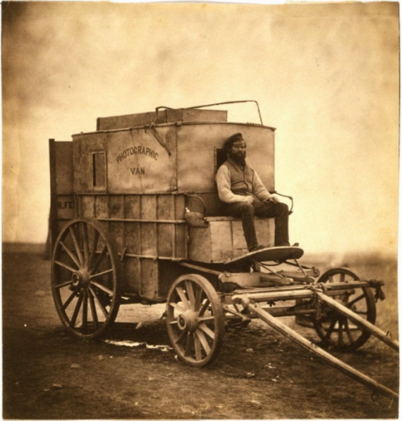 Фотограф Роджер Фентон. Фургон - міні-лабораторія Фентона