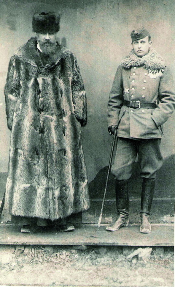 Вільгельм Габсбурґ (праворуч) і греко-католицький митрополит Андрей Шептицький, 1910-і роки  