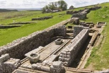 Стена Адриана, построенная в 122-130 г. н.э.