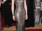 Кейт Бланшетт - 2007 рік - 200 тисяч доларів. Кейт Бланшетт часто з'являється на червоній доріжці у вражаючих вбраннях. Її образ на 79-й церемонії в 2007 році привернув увагу не тільки ціною, але і унікальним видом. Актриса була одягнена в сукню від Armani вартістю 200 тисяч доларів.