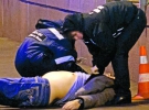 Поліція оглядає тіло Бориса Нємцова