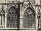 Окна на фасаде собора