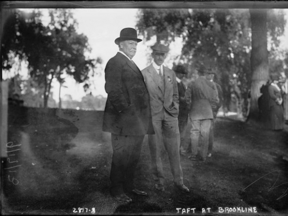 Уильям Говард Тафт играет в гольф. Бруклин. 1913 год.