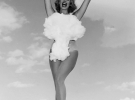 Міс Атомна бомба, 1957. Коронація Мерлін збіглася з проведенням Операції "Plumbbob» - тестування атомних бомб в пустелі Невада.