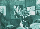 1924 год. Марк, Белла и дочь Ида в парижской квартире.