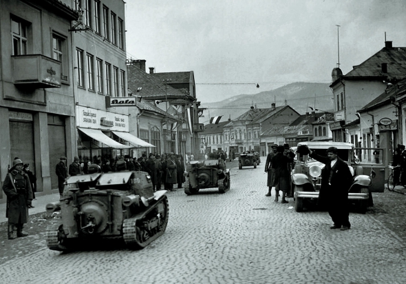 Угорські війська входять у Хуст – столицю Карпатської України, тепер райцентр Закарпатської області, березень 1939 року
