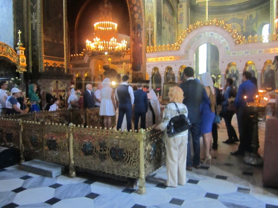 У столичному Володимирському соборі молодят вінчають за 600 гривень