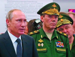 Валерій Герасимов очолює російський генштаб із 9 листопада 2012-го. Народився в Казані, столиці Татарстану. Має звання генерала армії. Брав участь у Другій чеченській війні. 2013 року виступив із доповіддю про сучасні типи війни в Академії військових наук РФ. Уже тоді описав так звану ”гібридну війну”. Саме таку Росія веде нині проти України