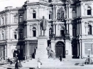 1913