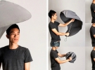 Зонт в форме щита. Тайваньские дизайнеры разработали необычный зонт, в котором вместо спиц протянут специальный трос, что позволяет складывать его особым образом до размеров небольшого диска. А уникальная конструкция в форме щита защищает от ветра и брызг.