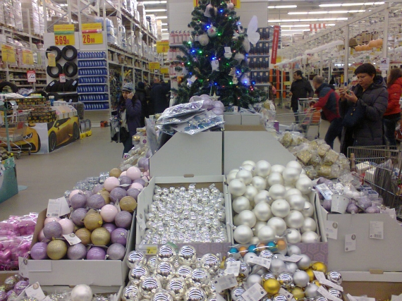 На новогодние декорации киевляне тратят от 100 до 1,5 тысячи гривен