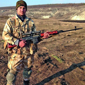Назар Крупка вступив у добровольчий батальйон ”Айдар” у лютому 2015 року