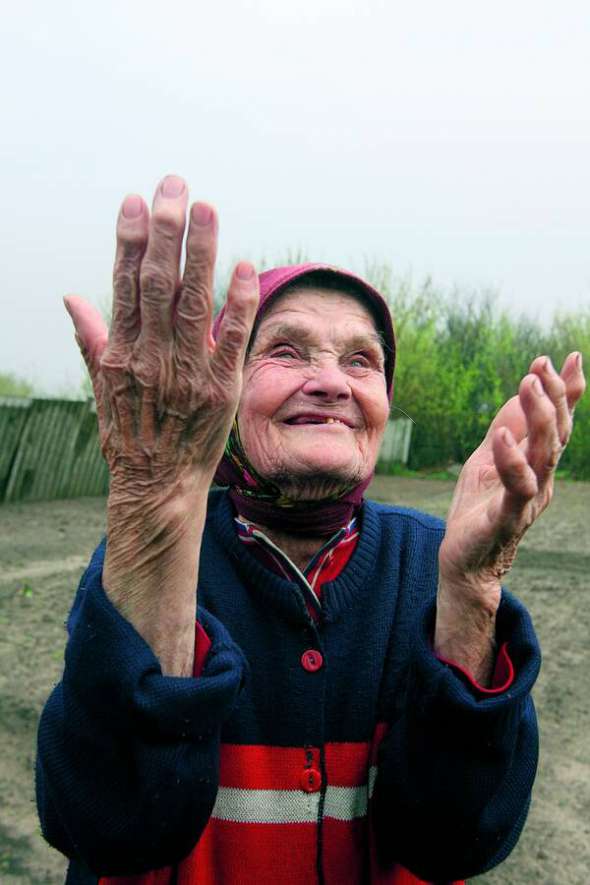 Жителька села Опачичі 88-річна Марія Шовкута після аварії на Чорнобильській станції жила в доньки у Києві. Не витримала й повернулася додому