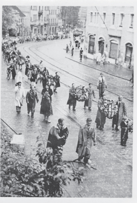 Акція пам’яті жертв Голодомору 1932–1933 років, організована Спілкою української молоді в Мюнхені, 1948-й
