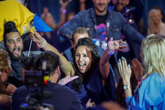 Кримсько-татарська співачка Джамала щойно взанала про свою перемогу у Євробаченні. Стокгольм, Швеція, 14 травня 2016