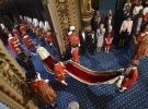 Королева Великой Британии Елизавета и принц Филипп открывают заседание Палаты Лордов. Вестминстерский дворец в Лондоне, 18 мая 2016