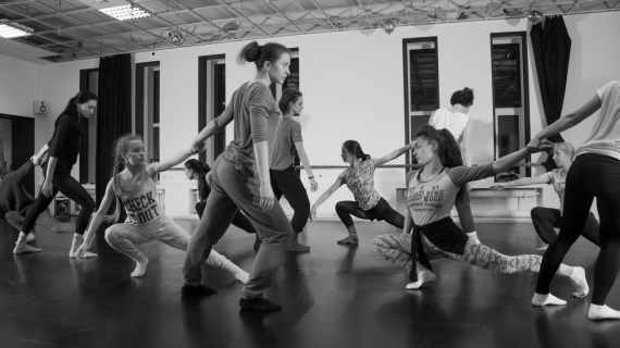 Total dance school, репетиция