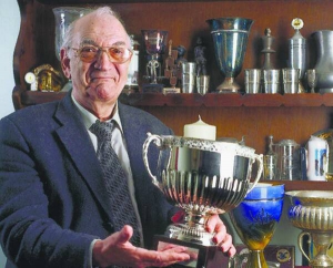 Віктор Корчной чотири рази перемагав на першості Радянського Союзу. 1976 року втік до Швейцарії. Був найстарішим граючим шахістом світу