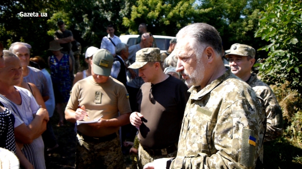 Павел Жебривский на встрече с жителями Зайцевого