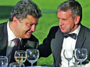 З ­червня 2014-го по квітень 2015 року ­Михайло Зурабов (праворуч) представляв Росію в контактній групі з урегулювання ситуації на Донбасі. Журна­лісти не раз помічали його на засіданнях фракції Блоку Петра Порошенка чи поблизу Адміністрації президента
