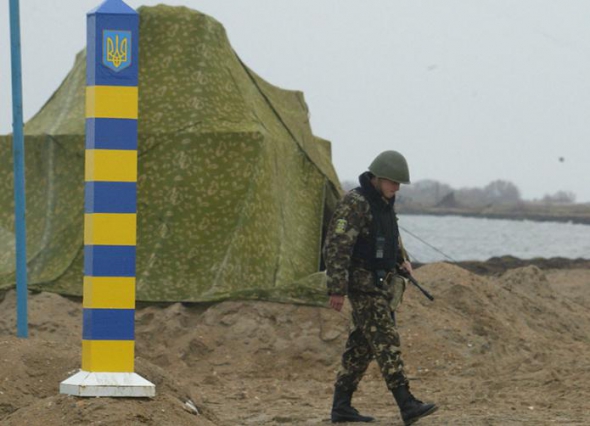 Украинский пограничник на о. Тузла